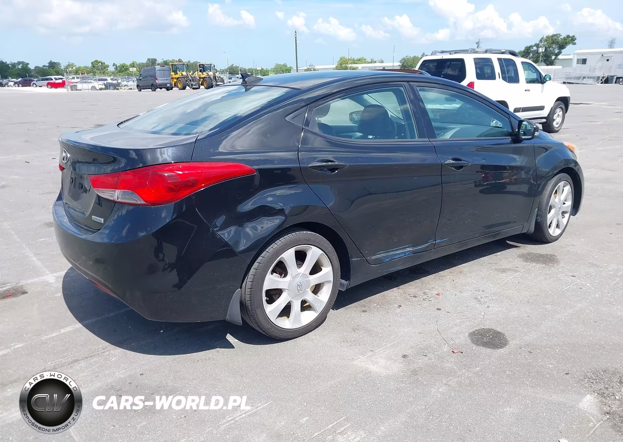 2013 Hyundai Elantra Limited VIN:5NPDH4AE8DH416382 - 4