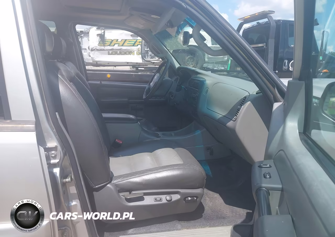 2003 Ford Explorer Sport Trac Xls-Xlt VIN:1FMZU67E93UA40456 - 5