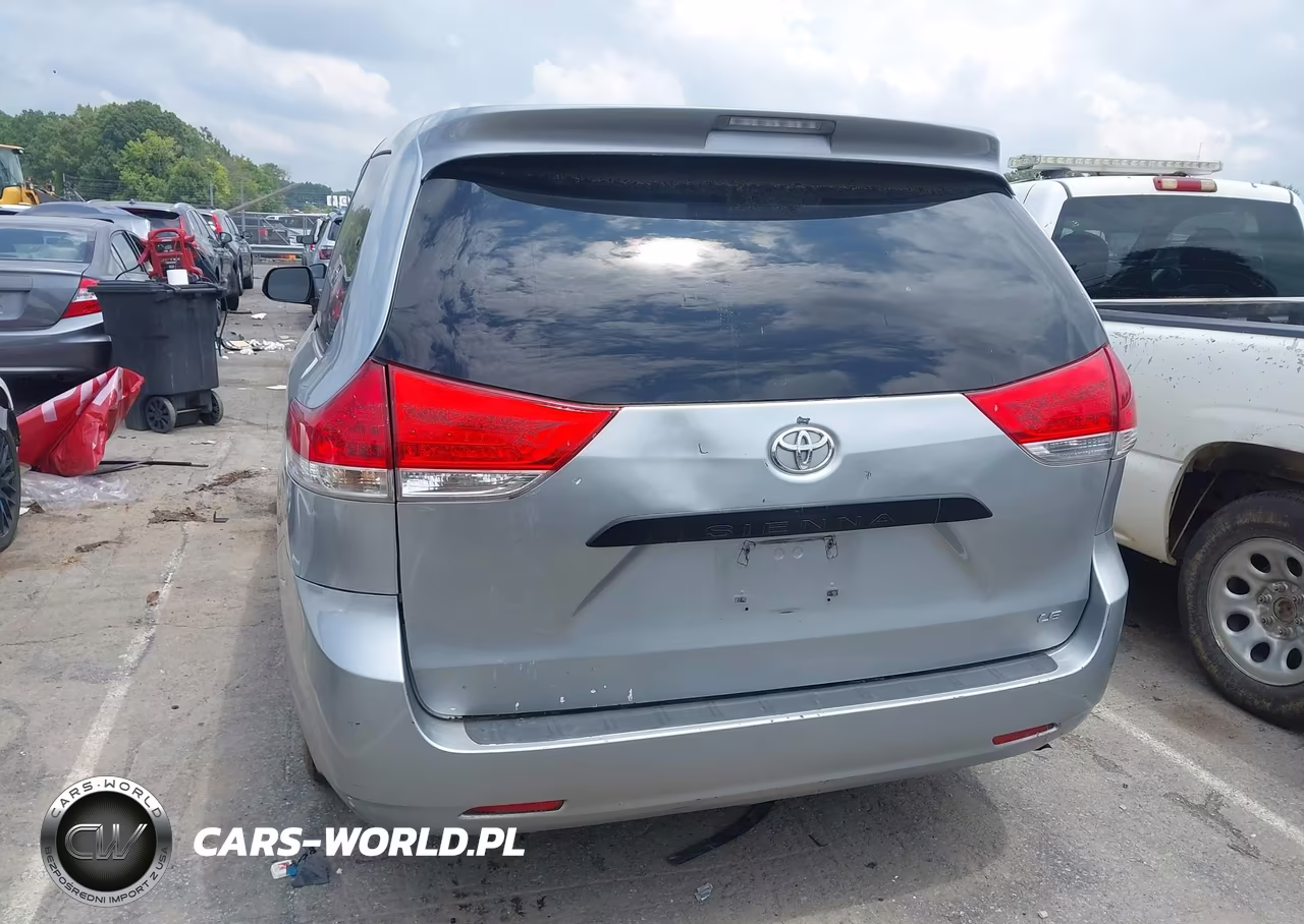 2011 Toyota Sienna VIN:5TDKA3DC1BS005154 - 16