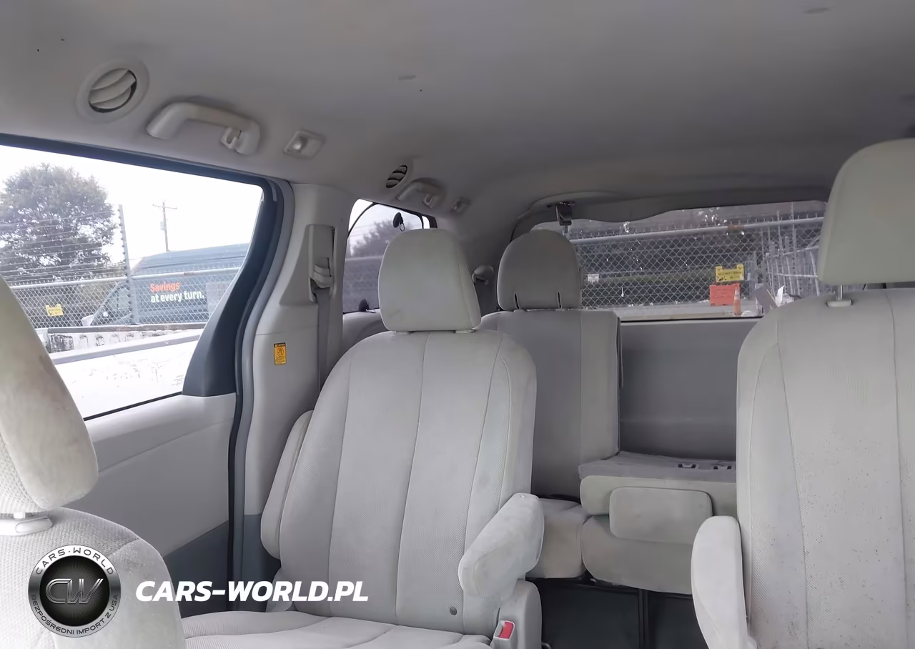 2011 Toyota Sienna VIN:5TDKA3DC1BS005154 - 8