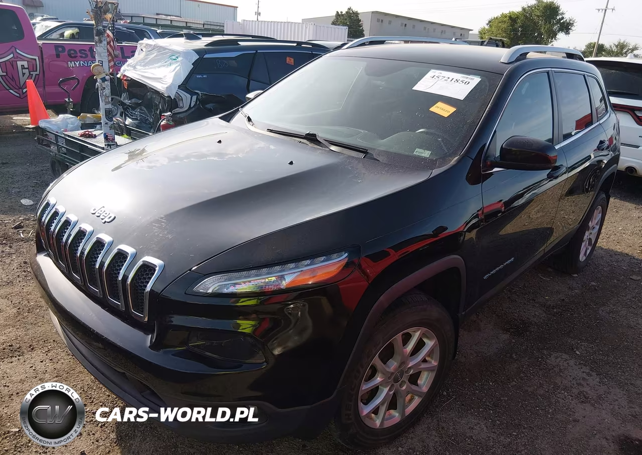 2017 Jeep Cherokee Latitude VIN:1C4PJMCS3HW648330 - 2