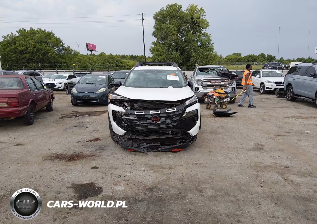 2026 Nissan Rogue Rock Creek VIN:5N1BT3BB1TC698973 - 12