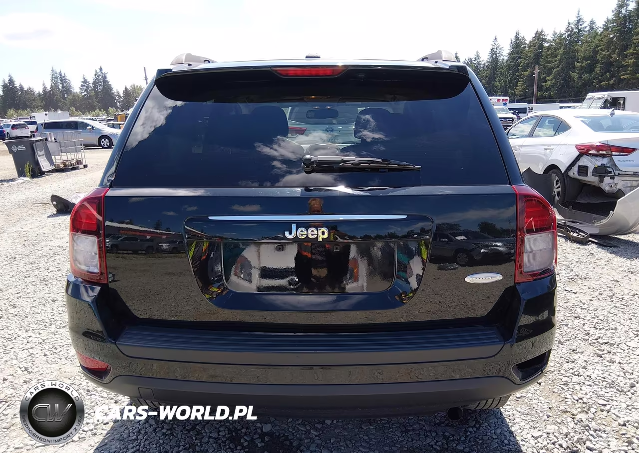 2016 Jeep Compass Latitude VIN:1C4NJCEAXGD773521 - 17