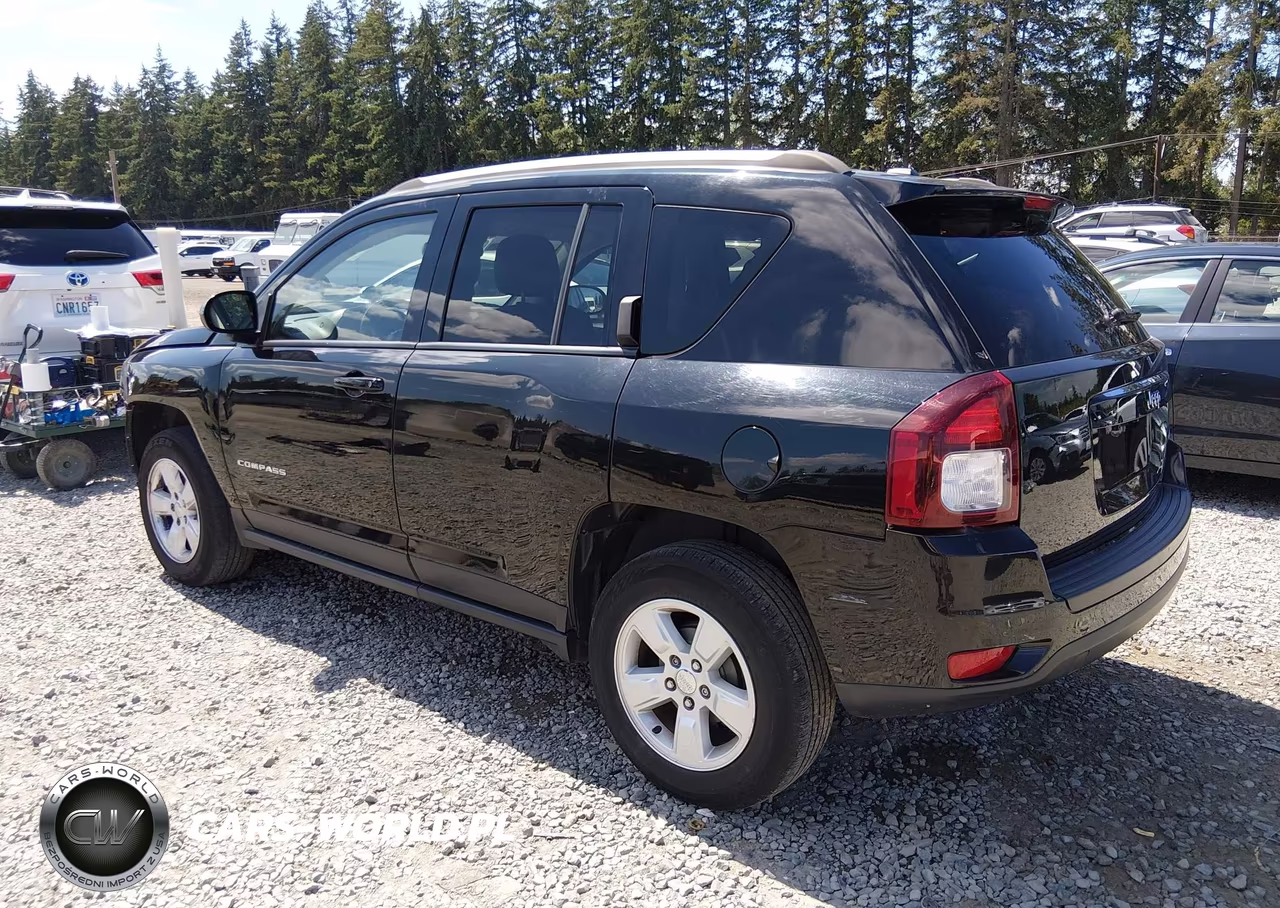 2016 Jeep Compass Latitude VIN:1C4NJCEAXGD773521 - 3