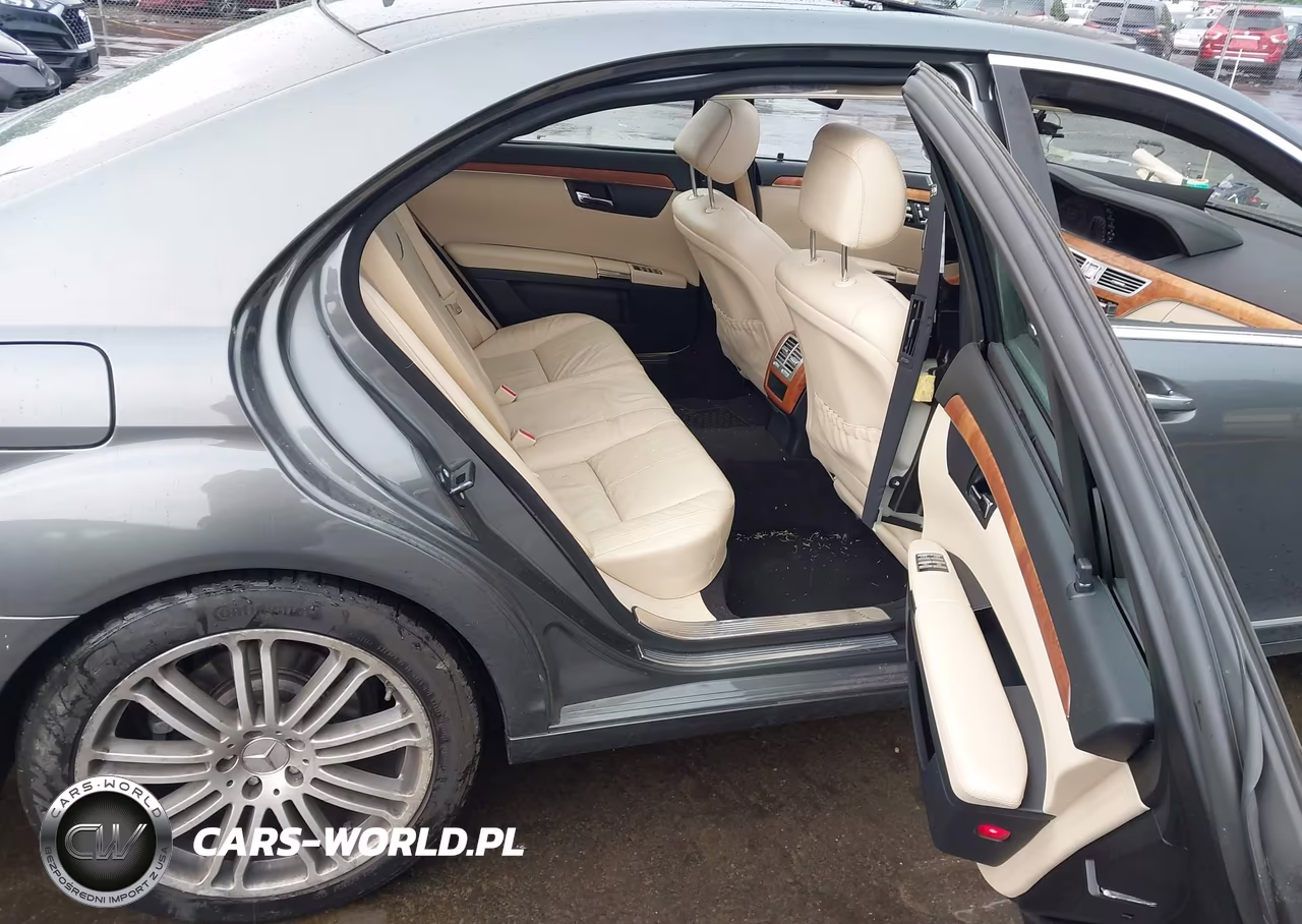 2007 Mercedes-Benz S 550 VIN:WDDNG71XX7A039906 - 8