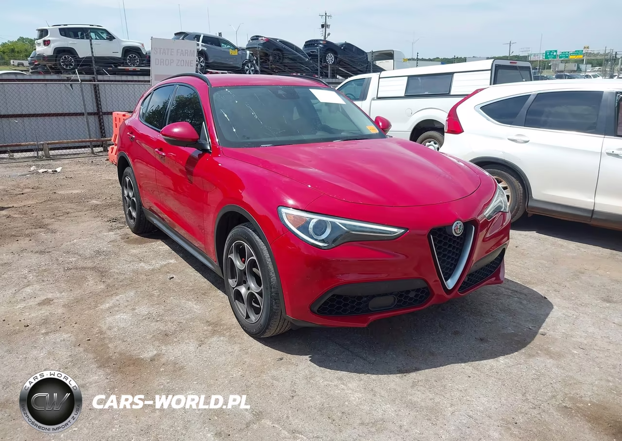 2018 Alfa Romeo Stelvio Sport Awd – zdjęcie 1 z 16