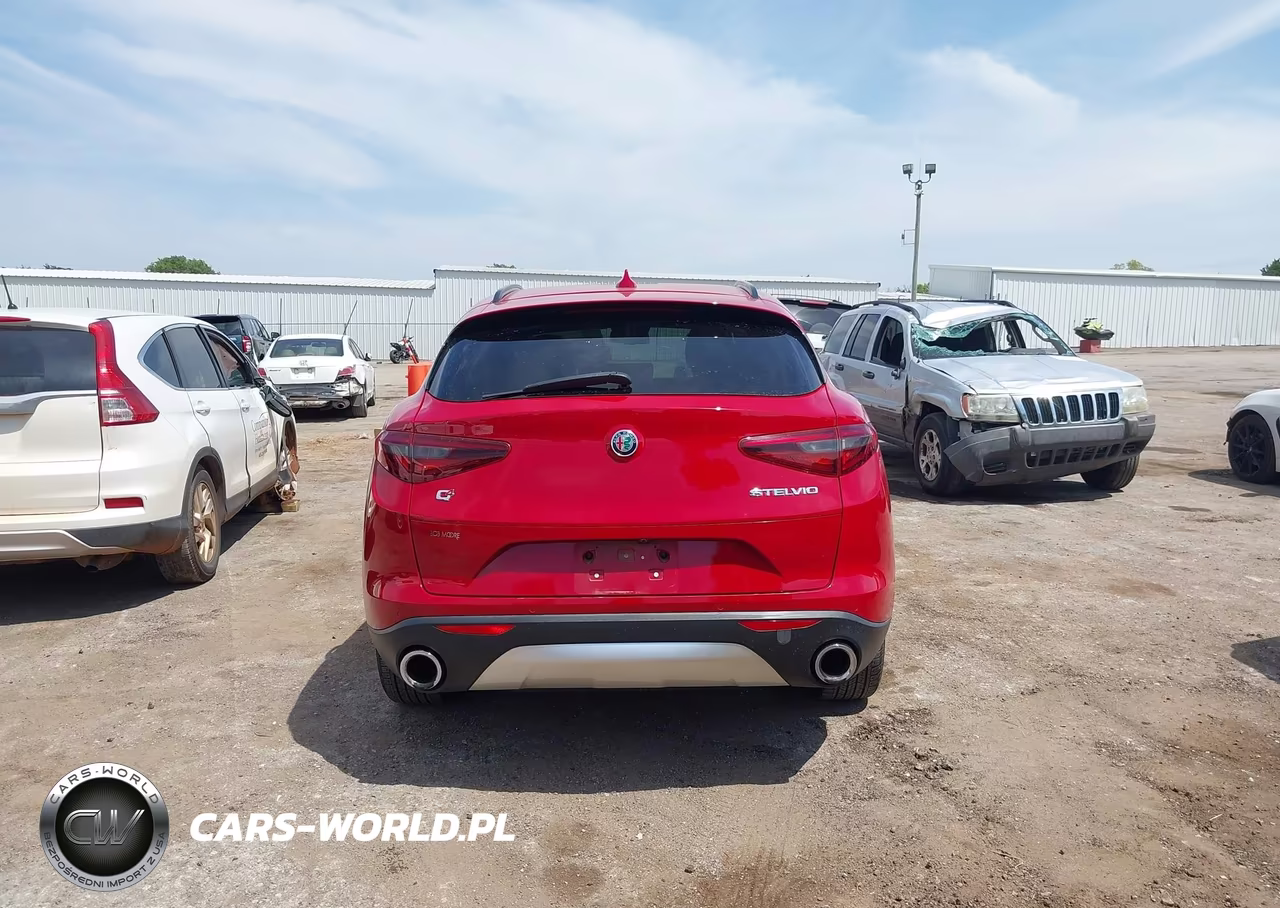 2018 Alfa Romeo Stelvio Sport Awd VIN:ZASFAKPN8J7B72765 - 16