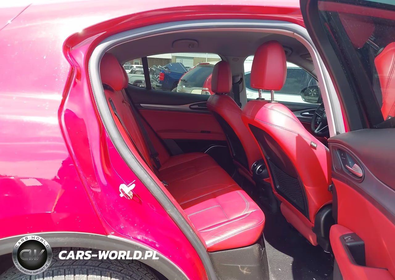 2018 Alfa Romeo Stelvio Sport Awd VIN:ZASFAKPN8J7B72765 - 8