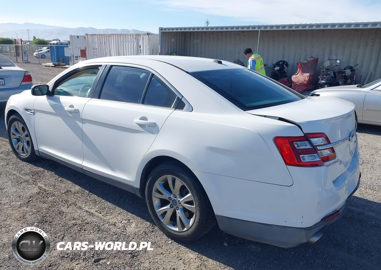 2013 Ford Taurus Sel VIN:1FAHP2E88DG218022 - 3