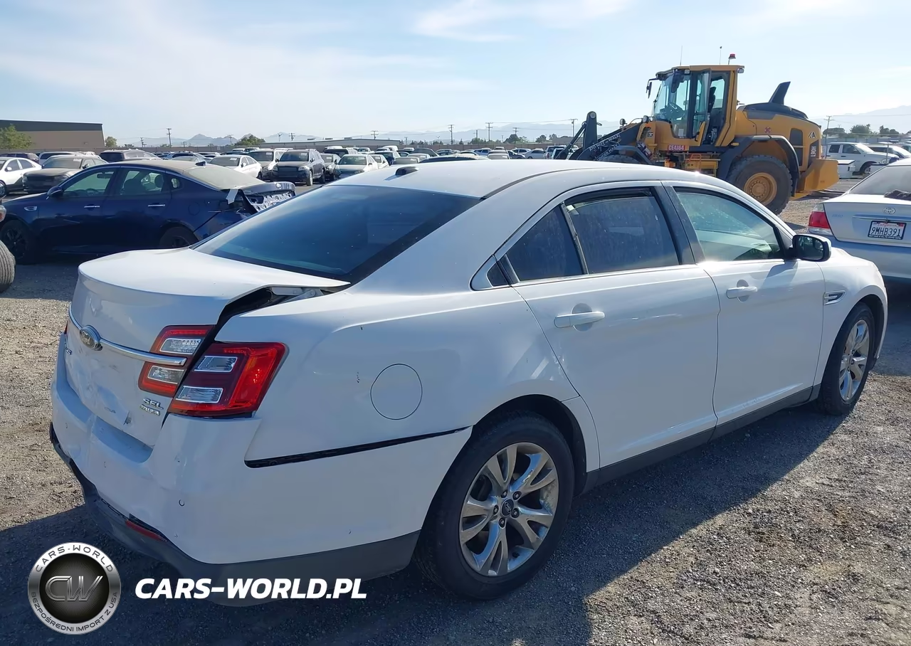 2013 Ford Taurus Sel VIN:1FAHP2E88DG218022 - 4