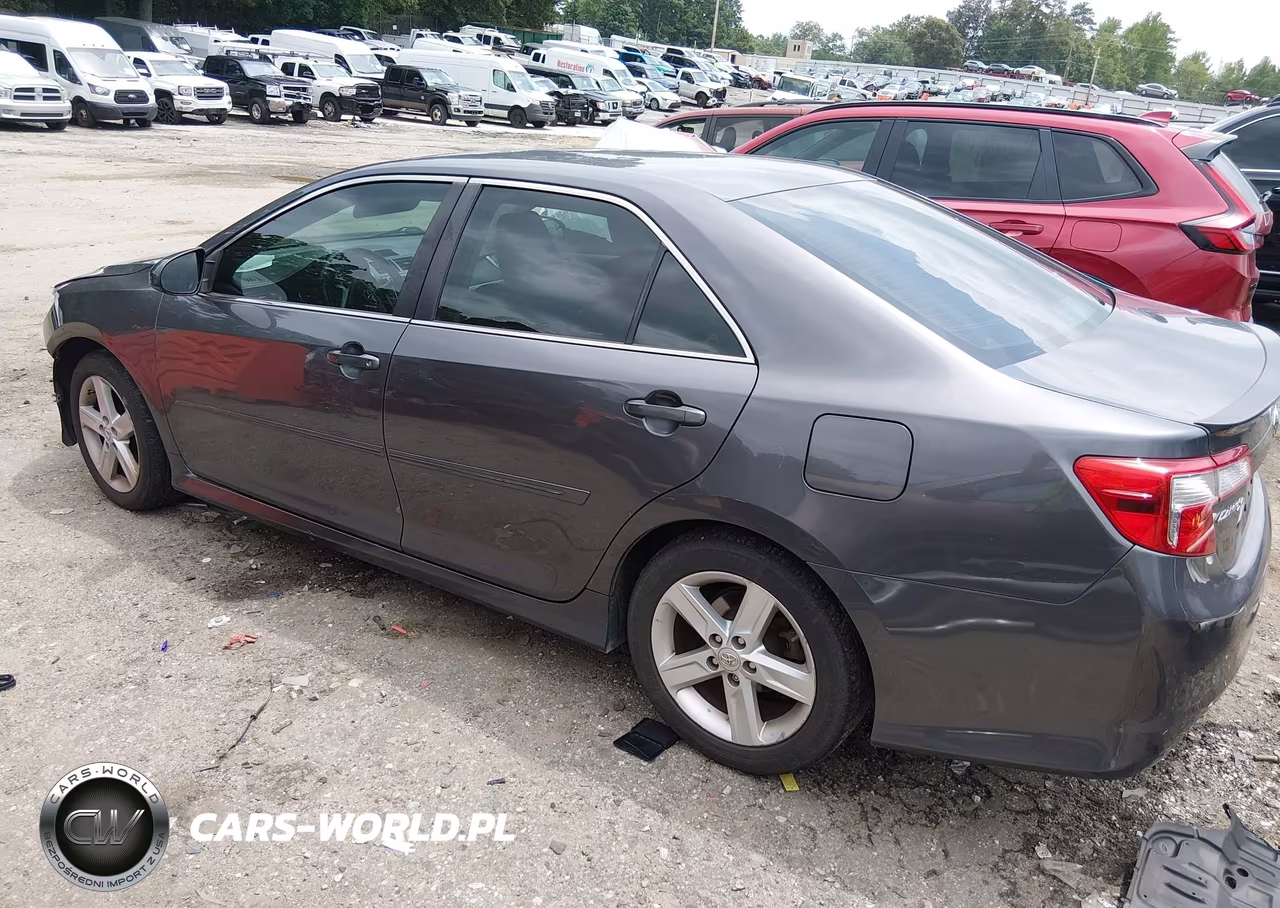 2013 Toyota Camry Se VIN:4T1BF1FK1DU218559 - 15