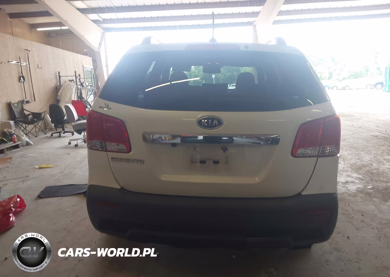2011 Kia Sorento Lx VIN:5XYKT3A16BG112050 - 16