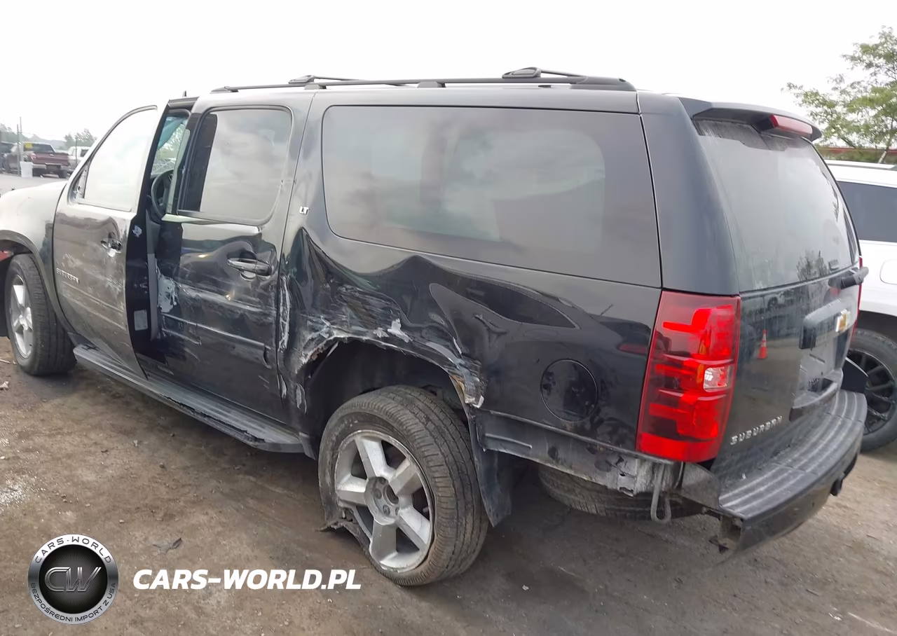 2013 Chevrolet Suburban Lt VIN:1GNSKJE76DR202638 - 3