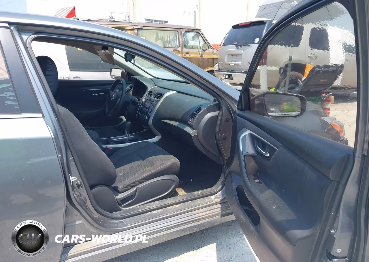 2015 Nissan Altima 2.5 S VIN:1N4AL3AP2FN302660 - 5