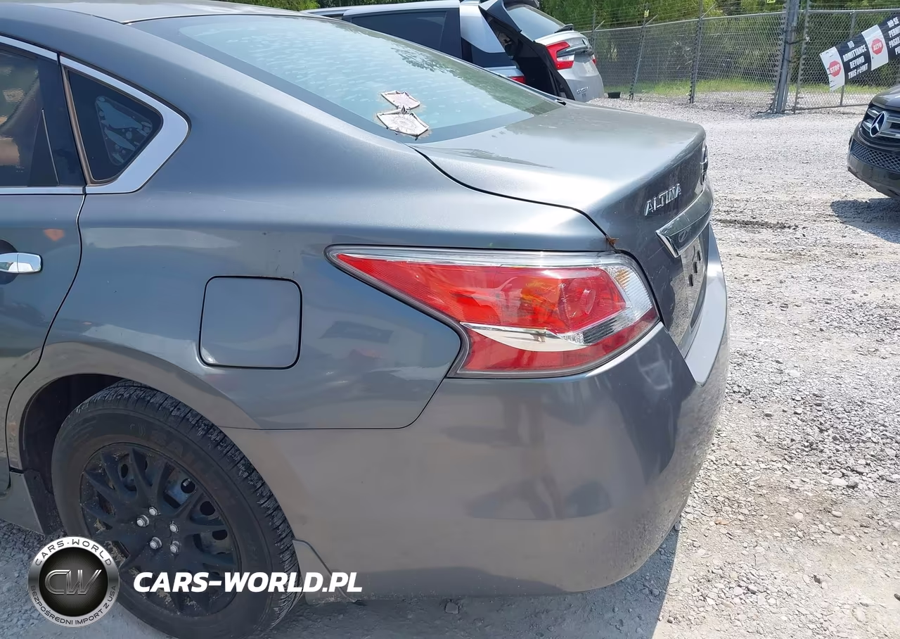 2015 Nissan Altima 2.5 S VIN:1N4AL3AP2FN302660 - 6