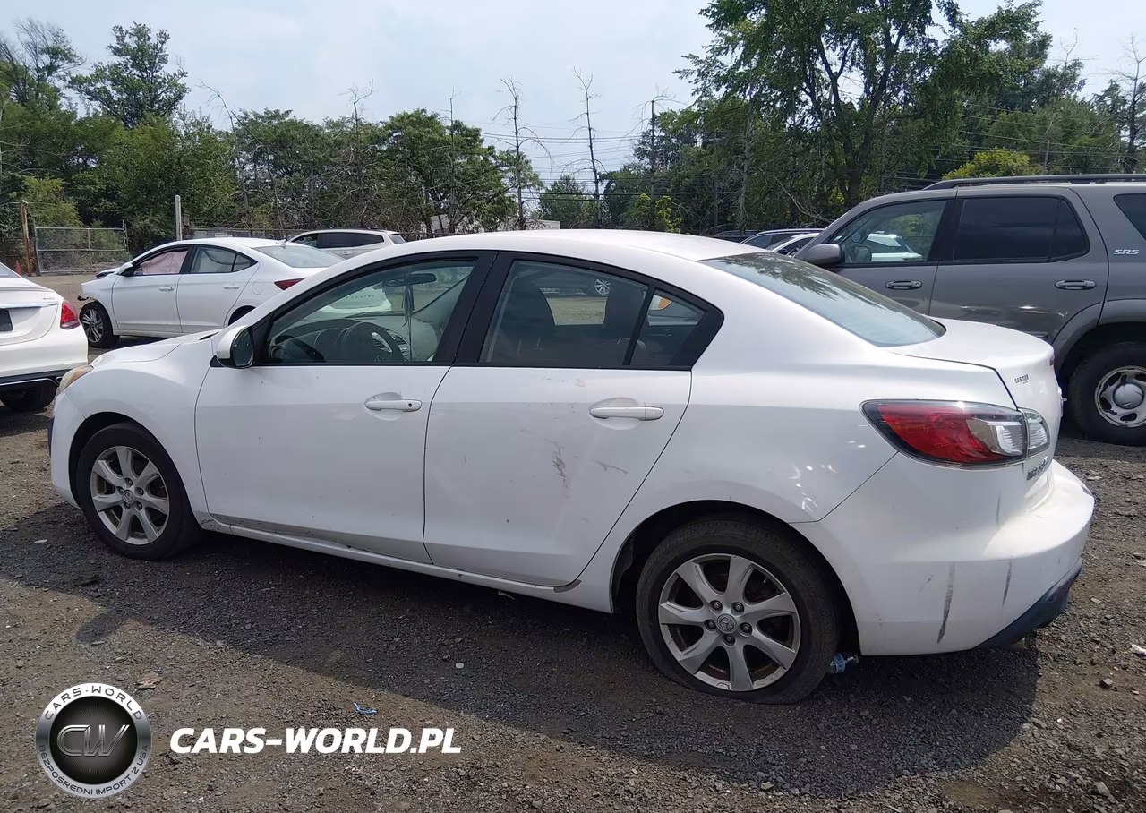 2011 Mazda Mazda3 I Touring VIN:JM1BL1VG8B1476845 - 14