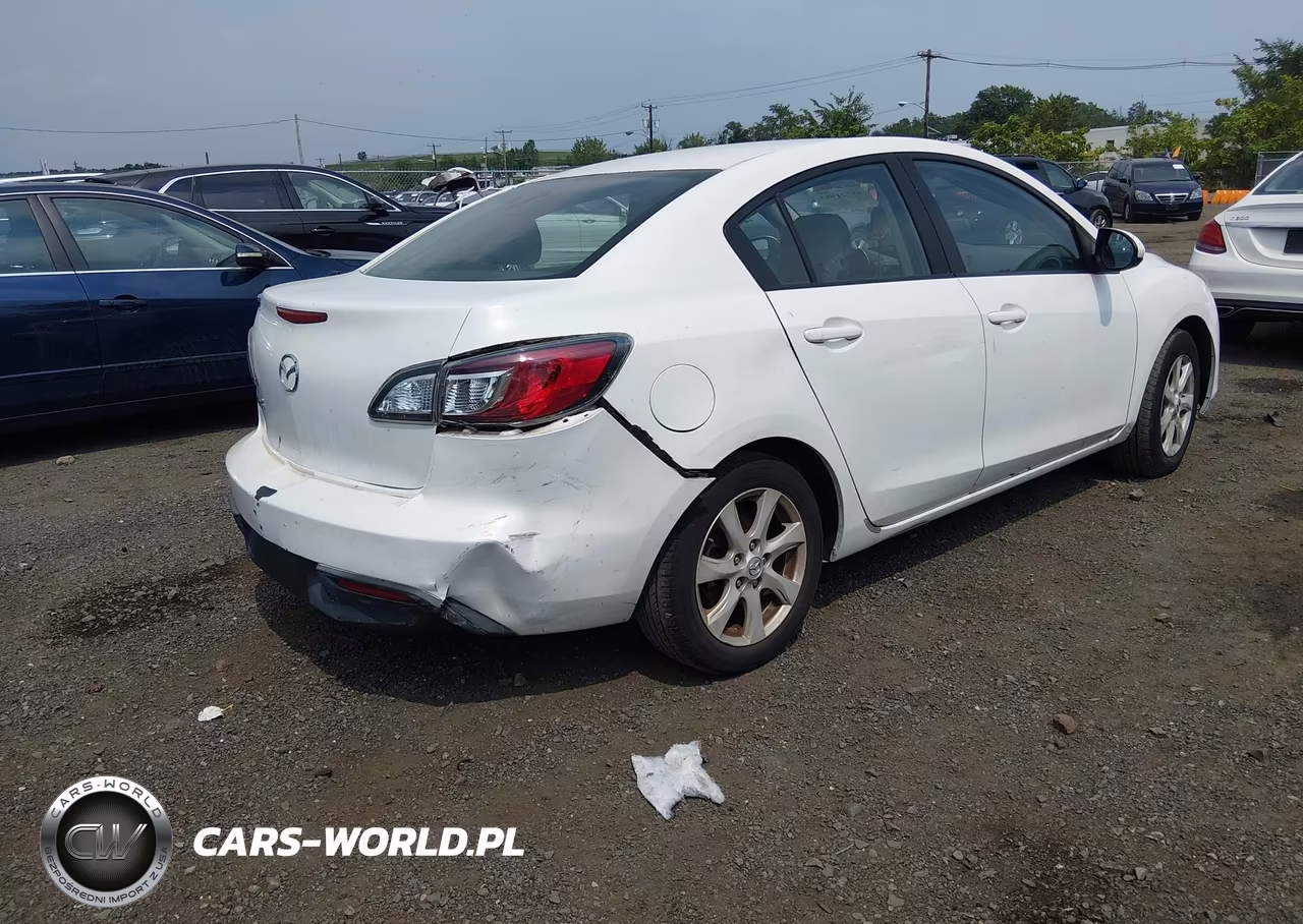2011 Mazda Mazda3 I Touring VIN:JM1BL1VG8B1476845 - 4