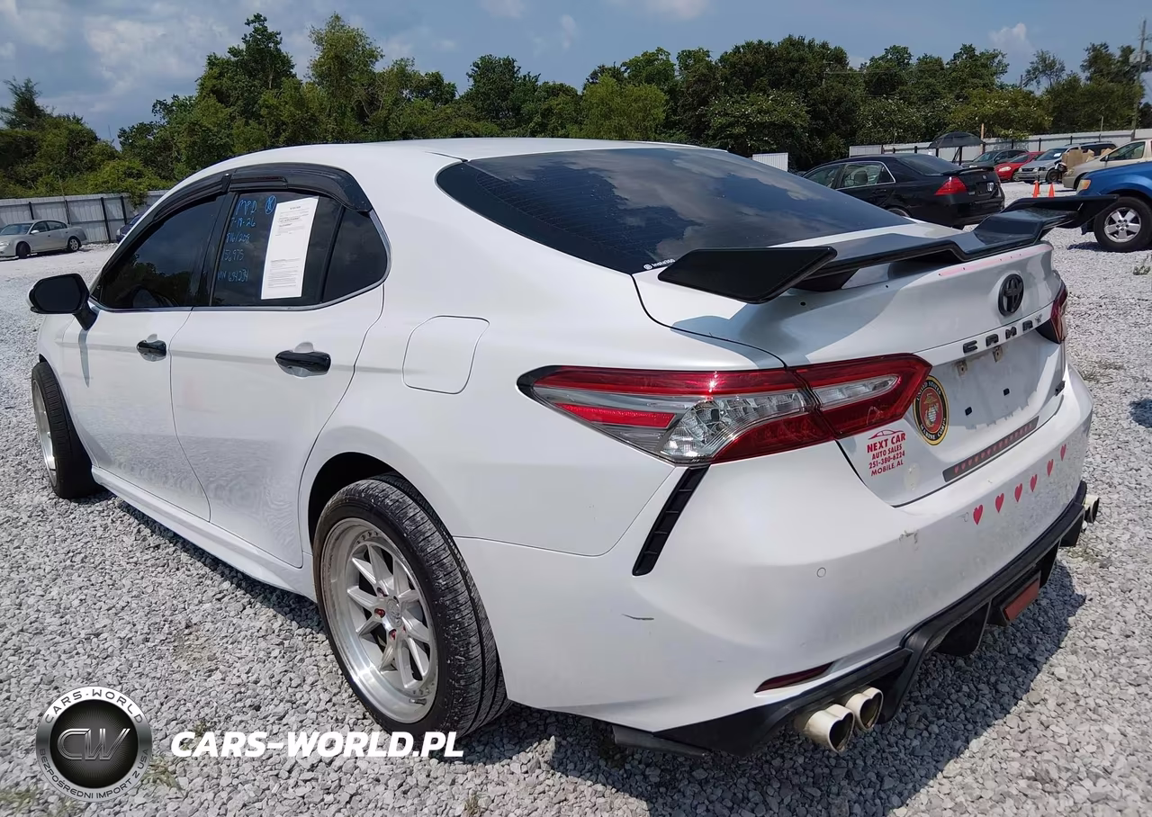 2018 Toyota Camry Xse VIN:4T1B61HK4JU654234 - 3