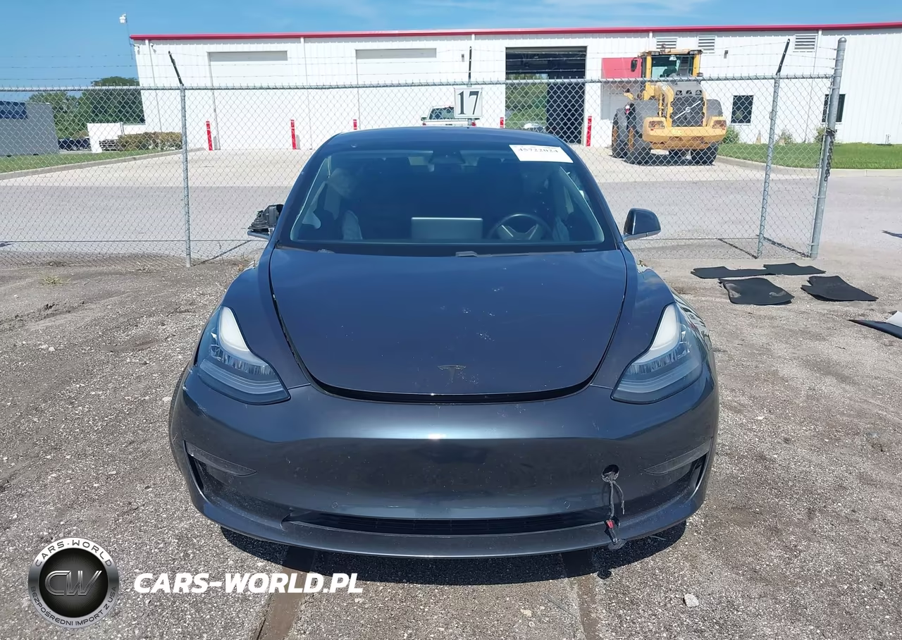 2018 Tesla Model 3 Long Range-Mid Range VIN:5YJ3E1EAXJF014075 - 11