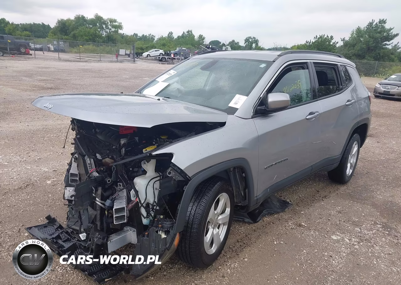 2019 Jeep Compass Latitude 4X4 VIN:3C4NJDBBXKT742257 - 2