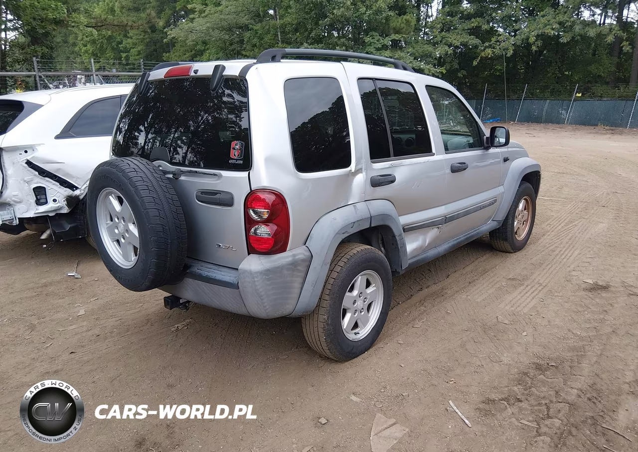 2007 Jeep Liberty Sport VIN:1J4GK48K17W599773 - 4