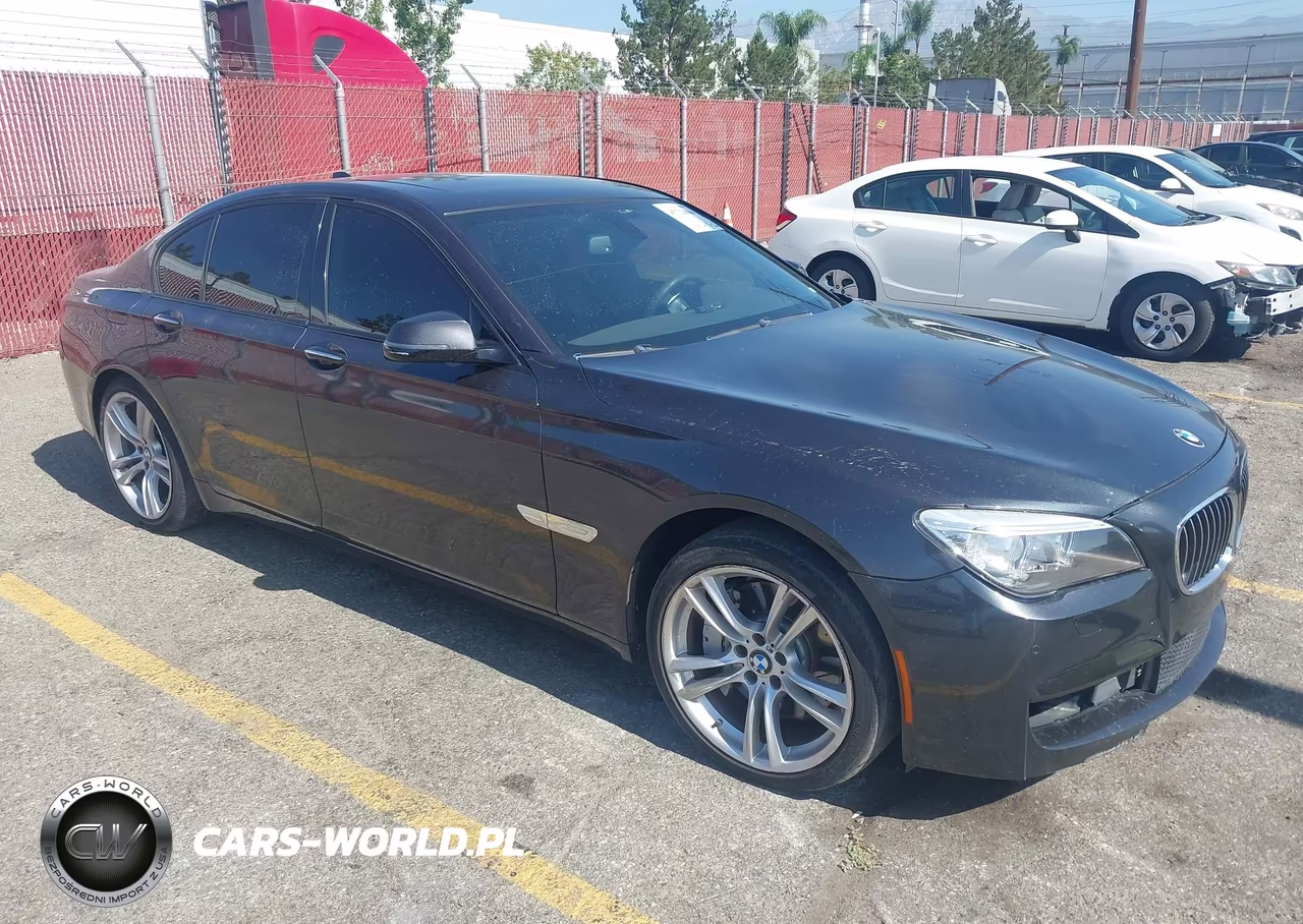 2014 BMW 750I