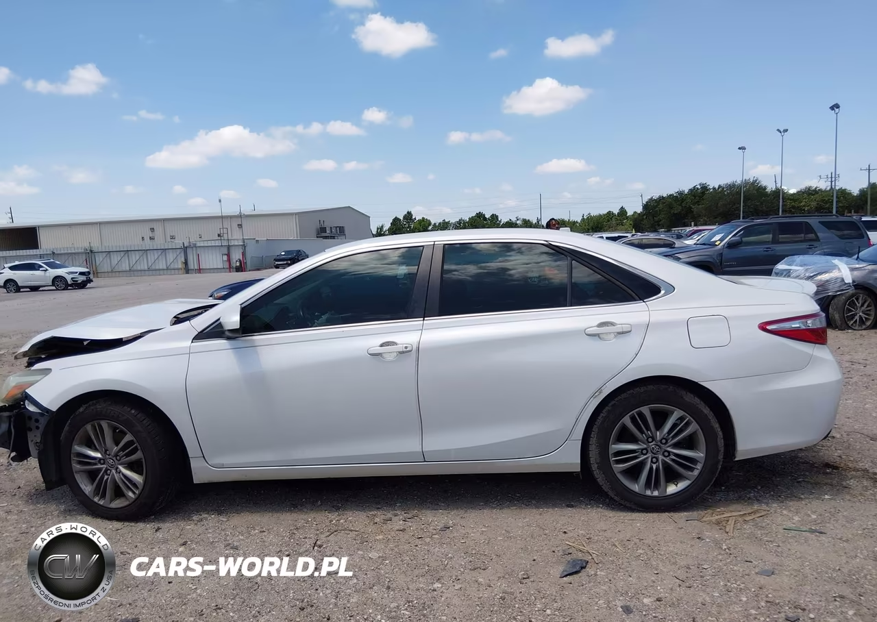 2016 Toyota Camry Se VIN:4T1BF1FK6GU553210 - 15