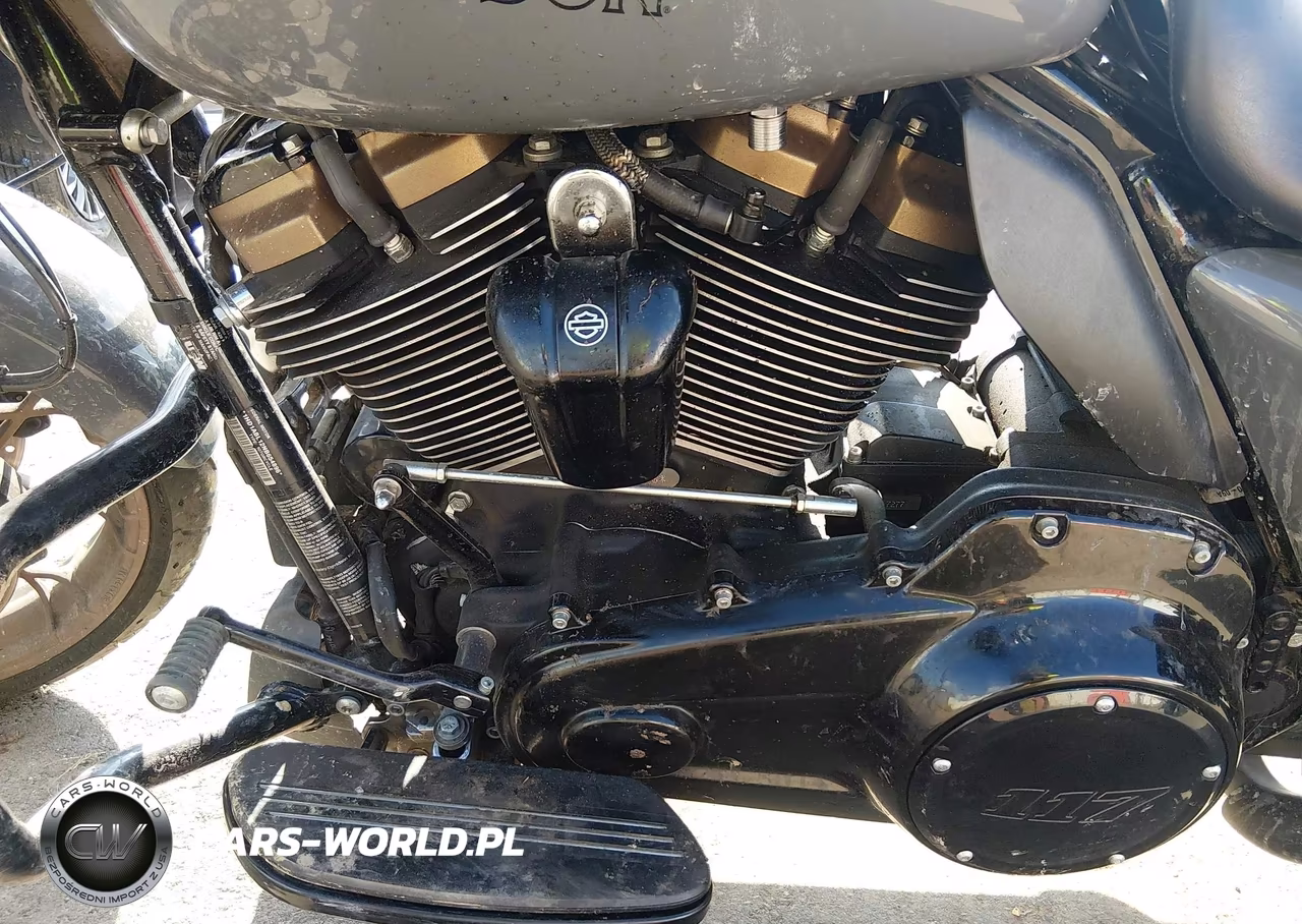 2022 Harley-Davidson Flhxst VIN:1HD1ABL12NB654896 - 9