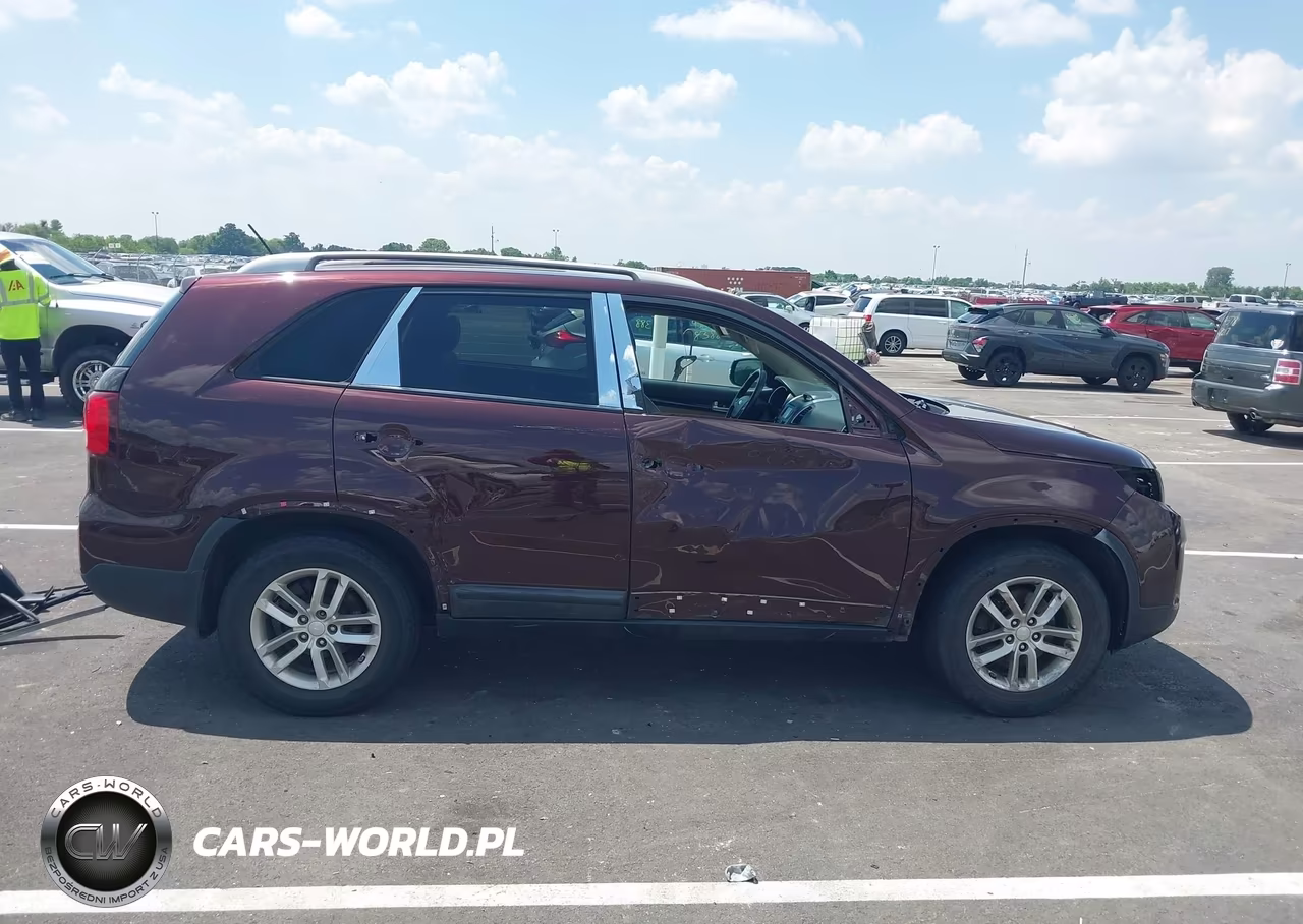 2015 Kia Sorento Lx VIN:5XYKT3A67FG634980 - 14
