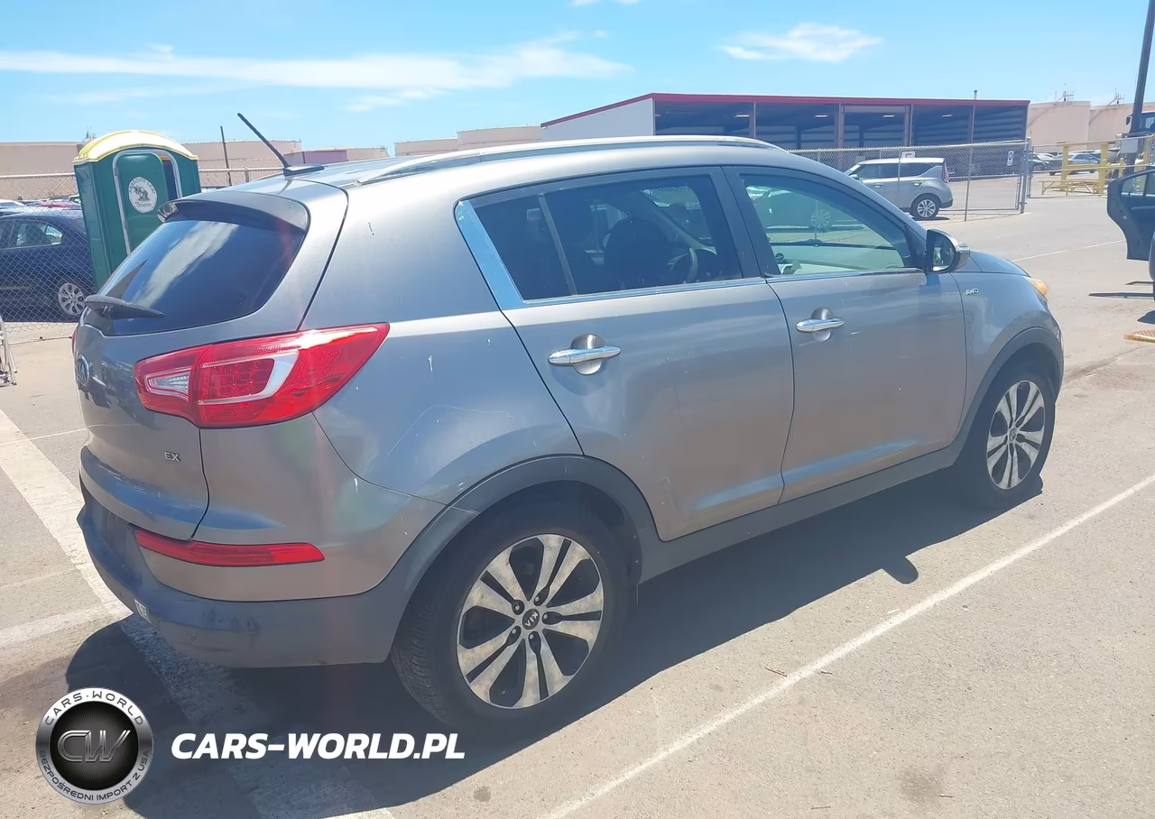 2012 Kia Sportage Ex VIN:KNDPCCA28C7348745 - 4