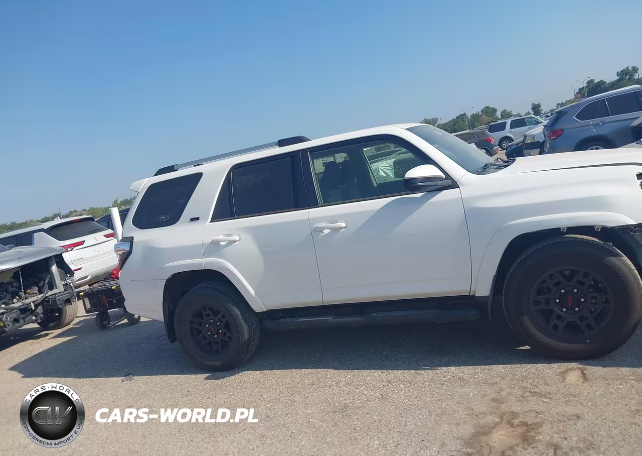 2020 Toyota 4Runner Sr5 VIN:JTEZU5JR5L5228021 - 13
