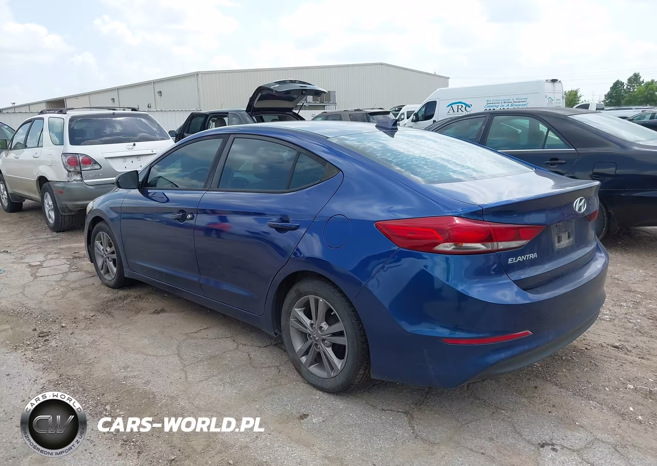 2017 Hyundai Elantra Se VIN:5NPD84LFXHH176392 - 3