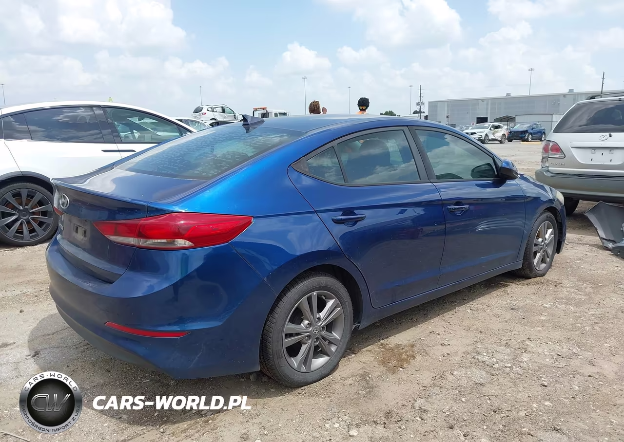 2017 Hyundai Elantra Se VIN:5NPD84LFXHH176392 - 4