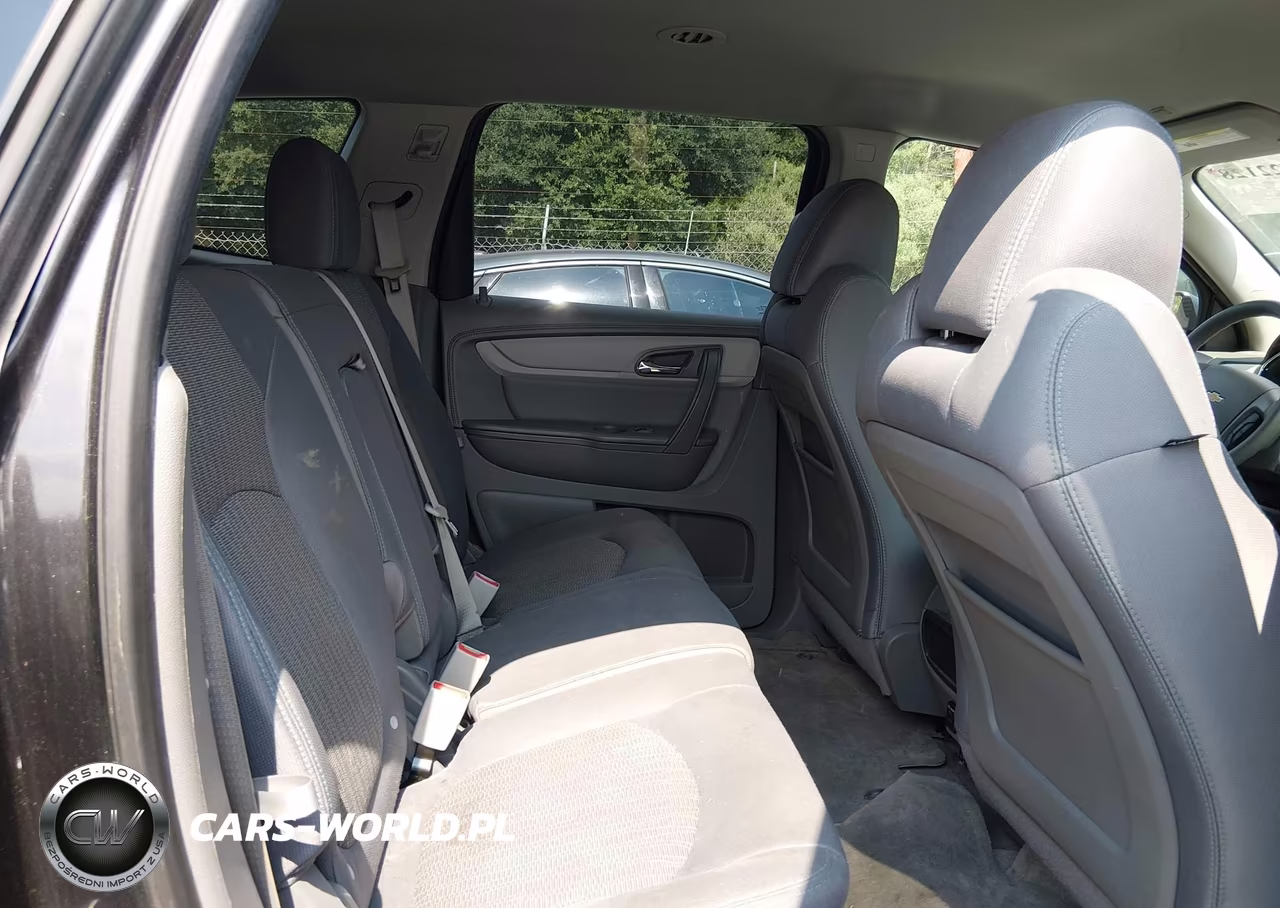2015 Chevrolet Traverse Ls VIN:1GNKRFED9FJ376591 - 8