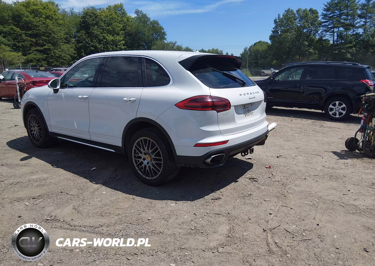 2016 Porsche Cayenne VIN:WP1AA2A23GKA15344 - 3