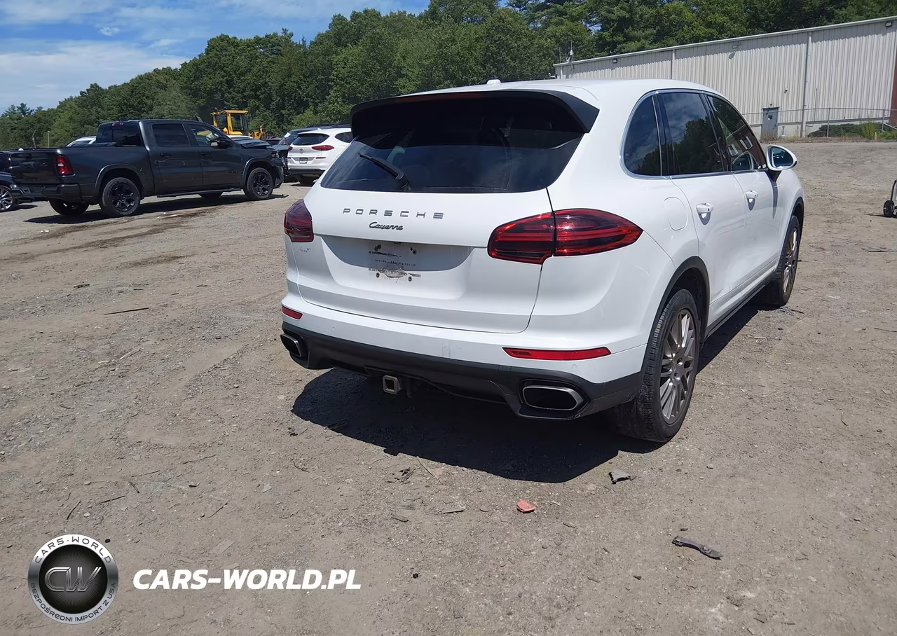 2016 Porsche Cayenne VIN:WP1AA2A23GKA15344 - 4