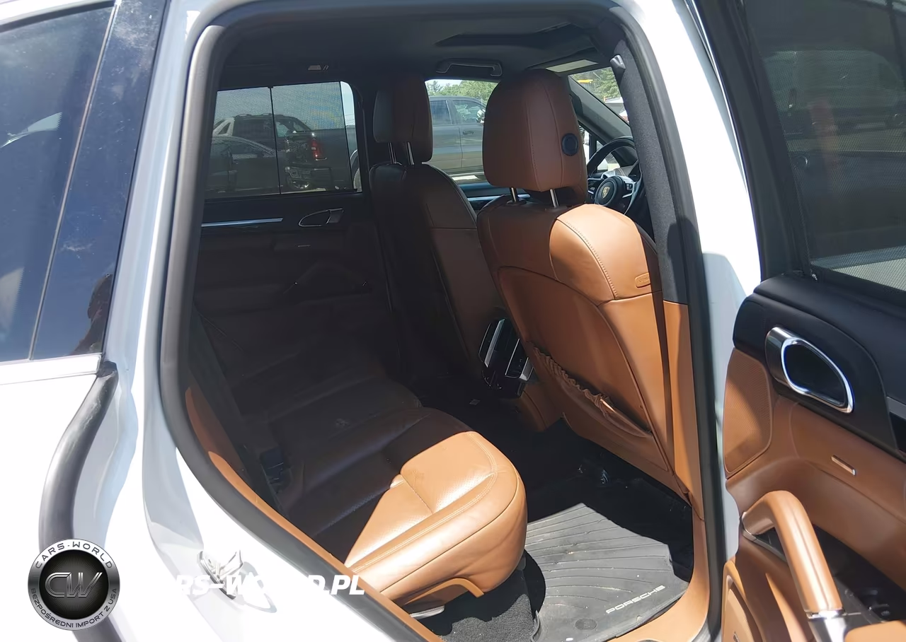 2016 Porsche Cayenne VIN:WP1AA2A23GKA15344 - 8