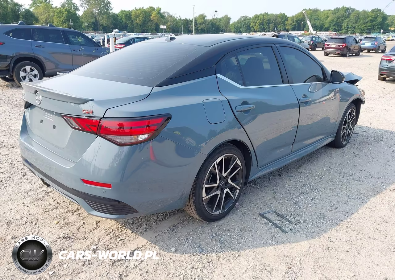 2025 Nissan Sentra Sr VIN:3N1AB8DV3SY246796 - 4