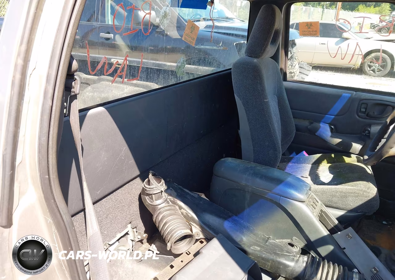 1999 Chevrolet S-10 VIN:1GCCS1444X8198877 - 8