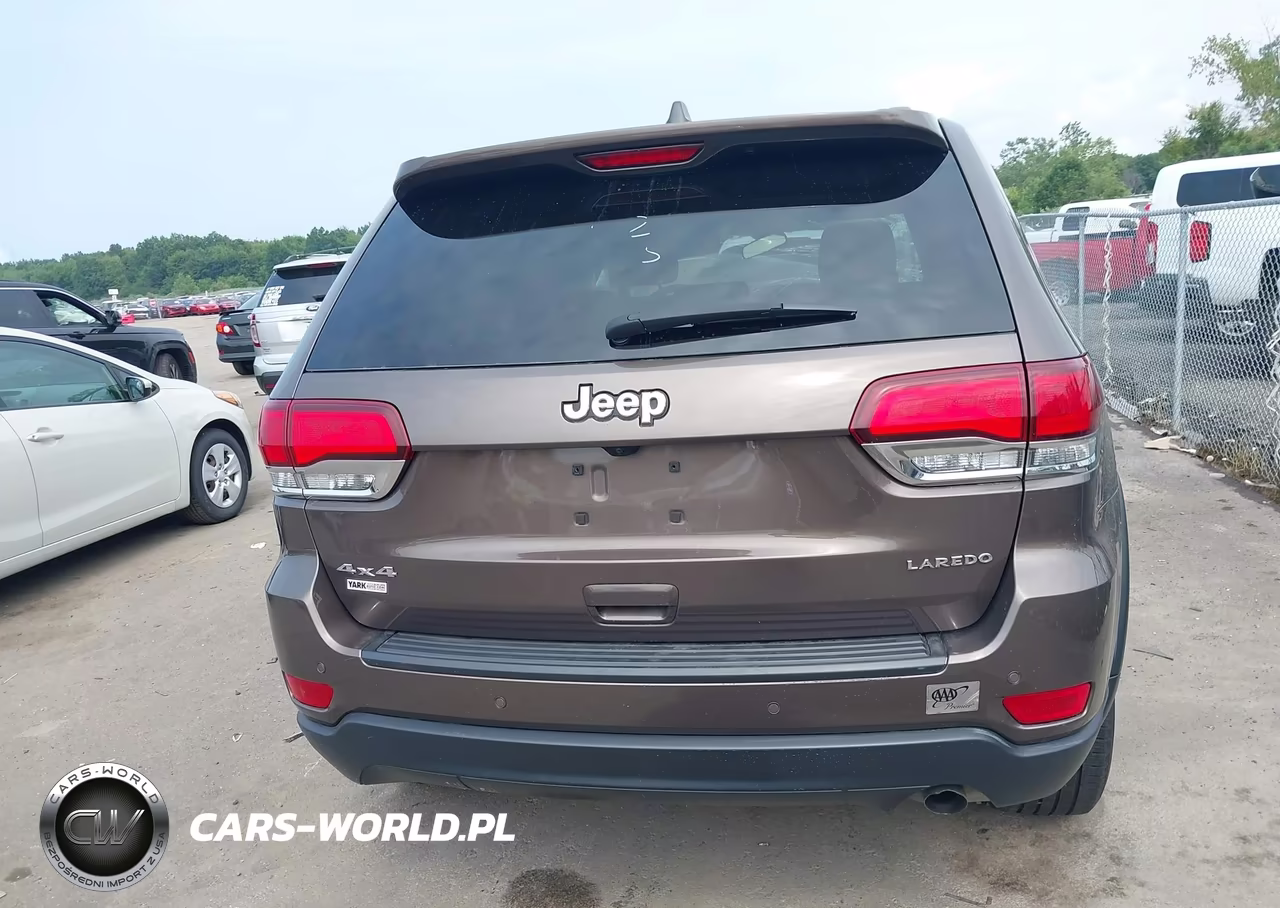 2021 Jeep Grand Cherokee Laredo E 4X4 VIN:1C4RJFAG1MC601005 - 17