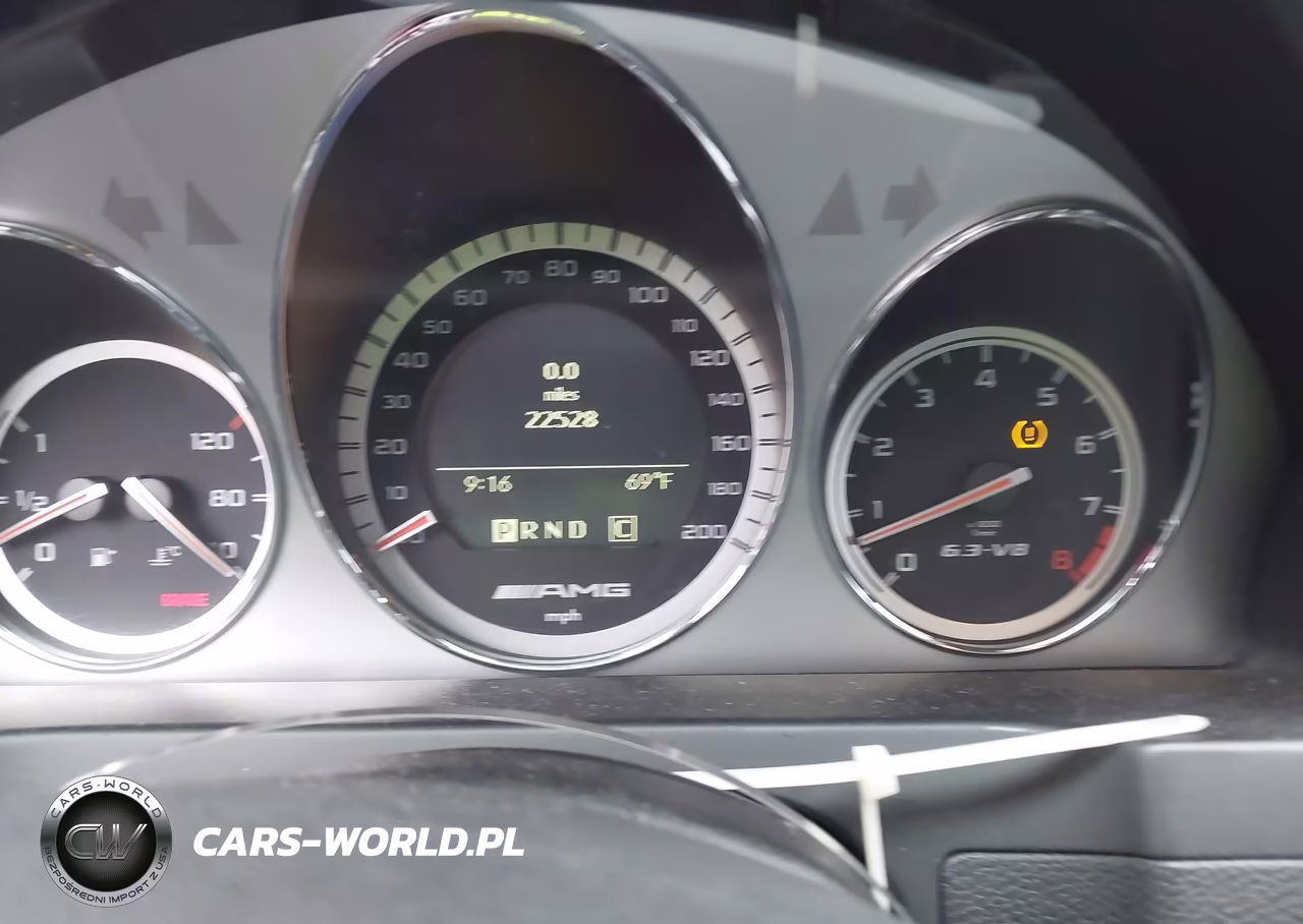 2010 Mercedes-Benz C 63 Amg VIN:WDDGF7HB0AF444138 - 7