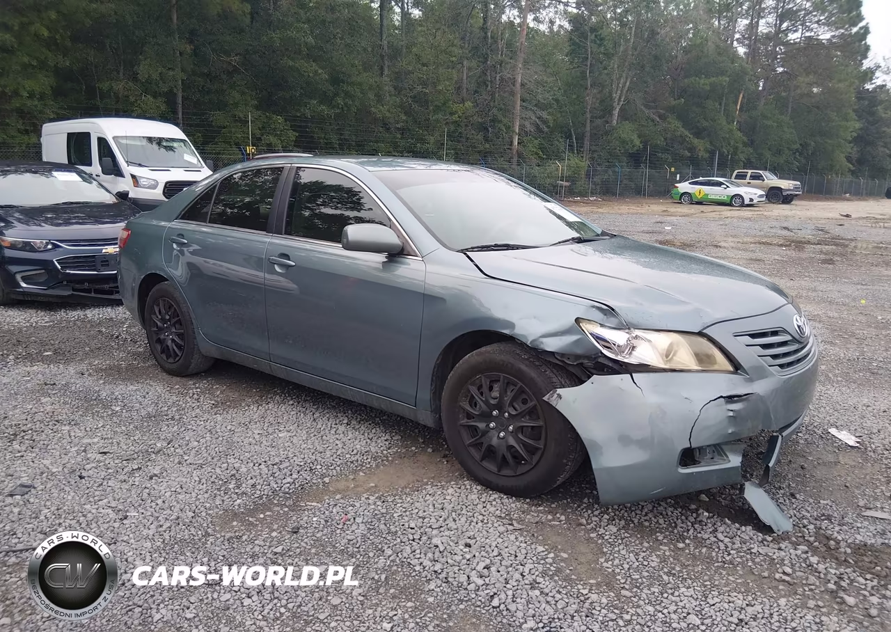 2009 Toyota Camry Le – zdjęcie 1 z 17