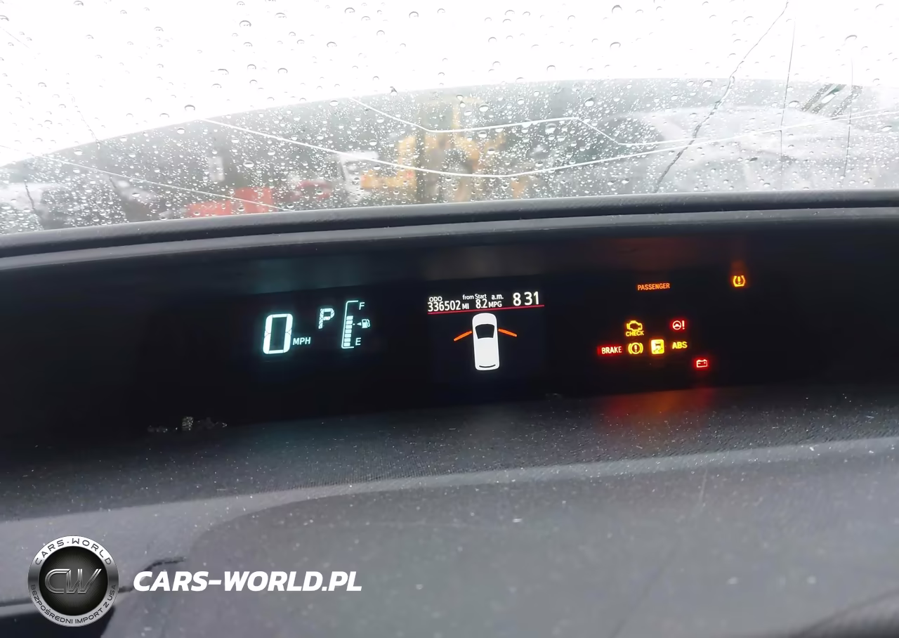 2014 Toyota Prius C Two VIN:JTDKDTB3XE1570157 - 7