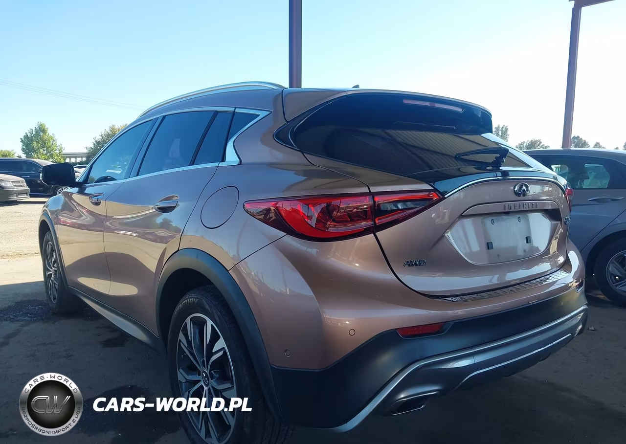 2018 Infiniti Qx30 Premium VIN:SJKCH5CRXJA042889 - 3