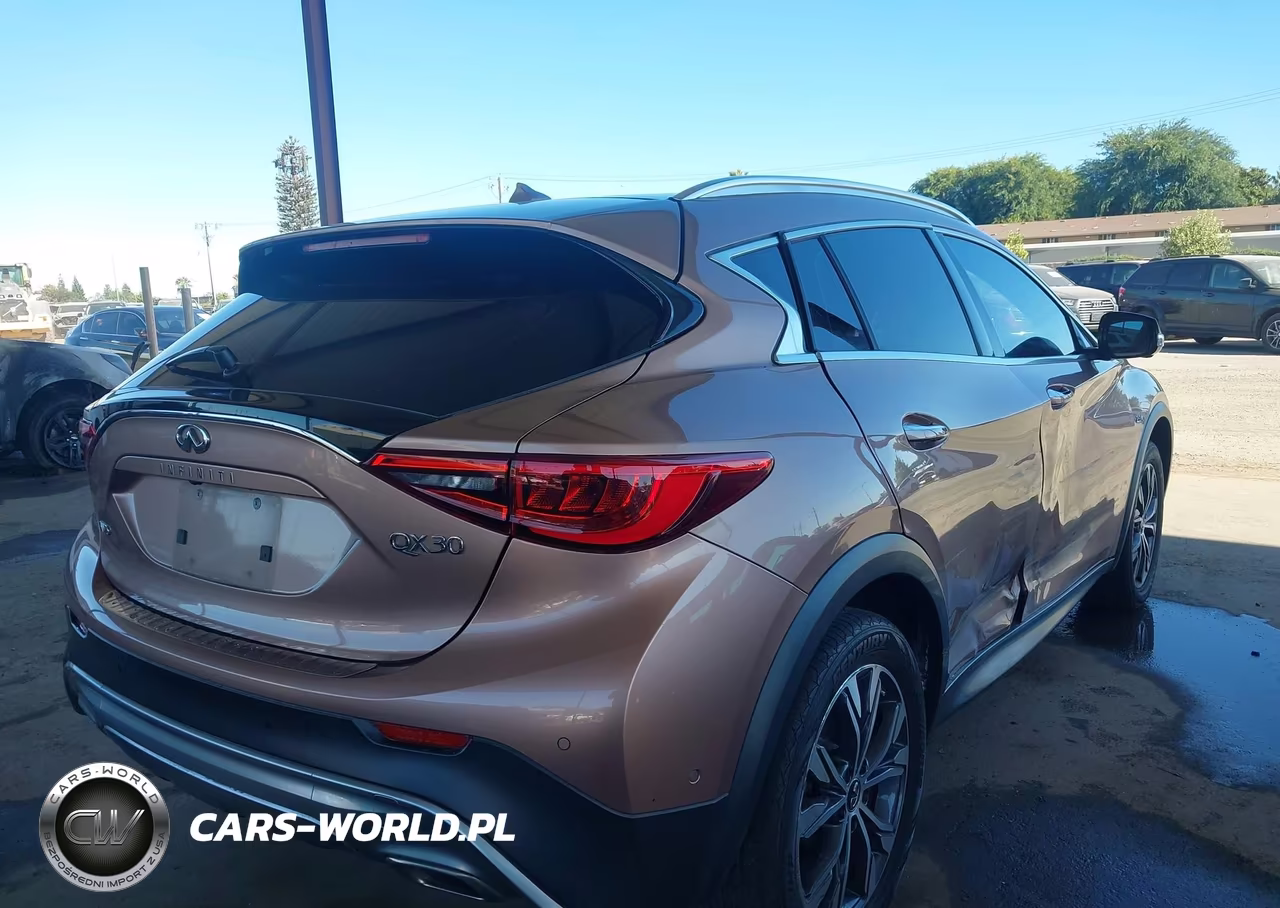 2018 Infiniti Qx30 Premium VIN:SJKCH5CRXJA042889 - 4