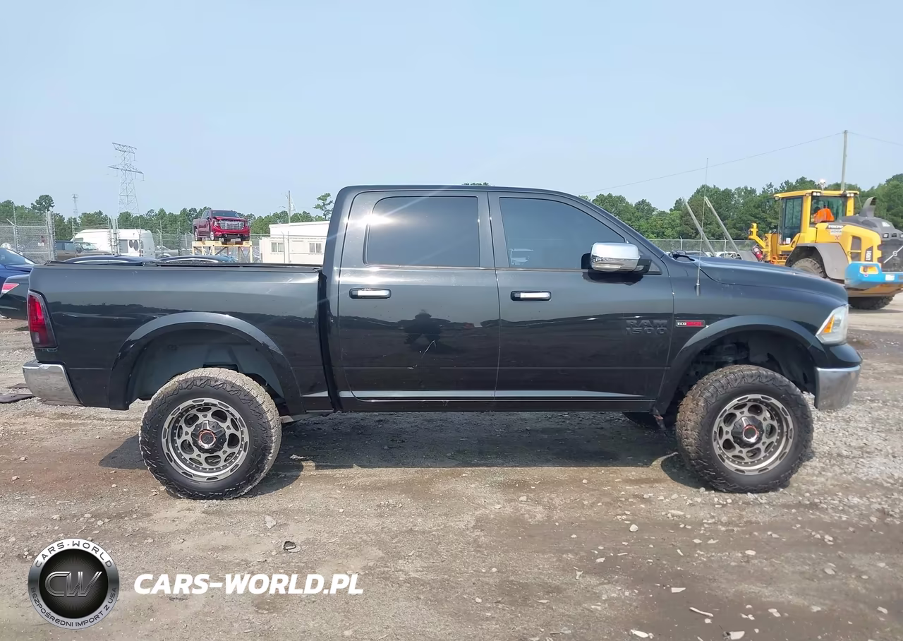 2015 Ram 1500 Laramie VIN:1C6RR7NM8FS715842 - 13