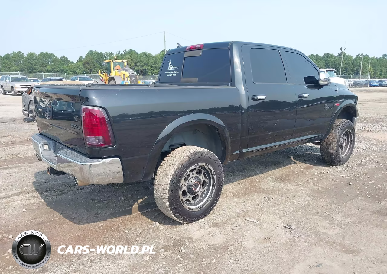 2015 Ram 1500 Laramie VIN:1C6RR7NM8FS715842 - 4