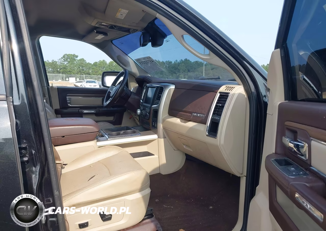 2015 Ram 1500 Laramie VIN:1C6RR7NM8FS715842 - 5