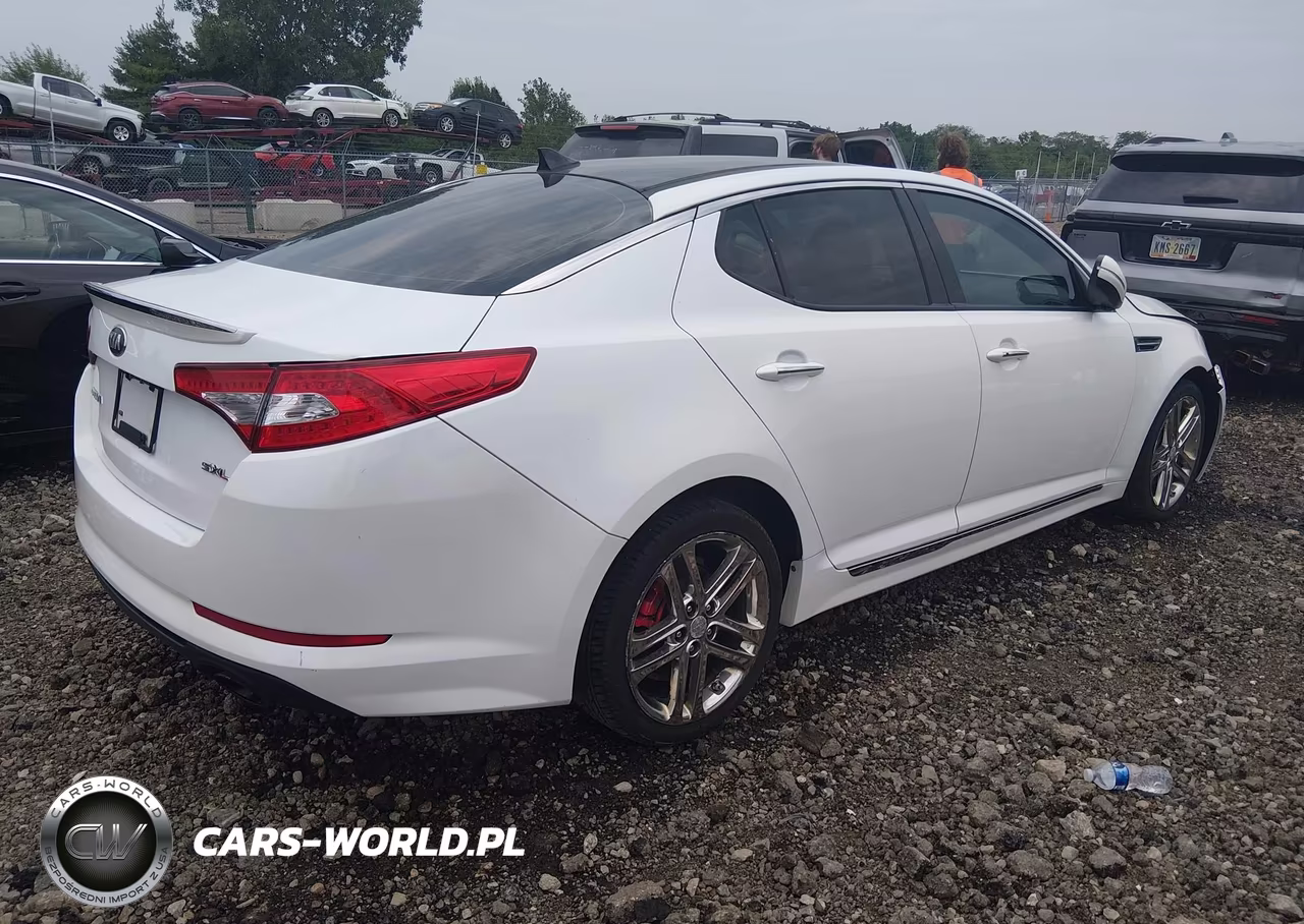 2013 Kia Optima Sx VIN:5XXGR4A68DG141210 - 4
