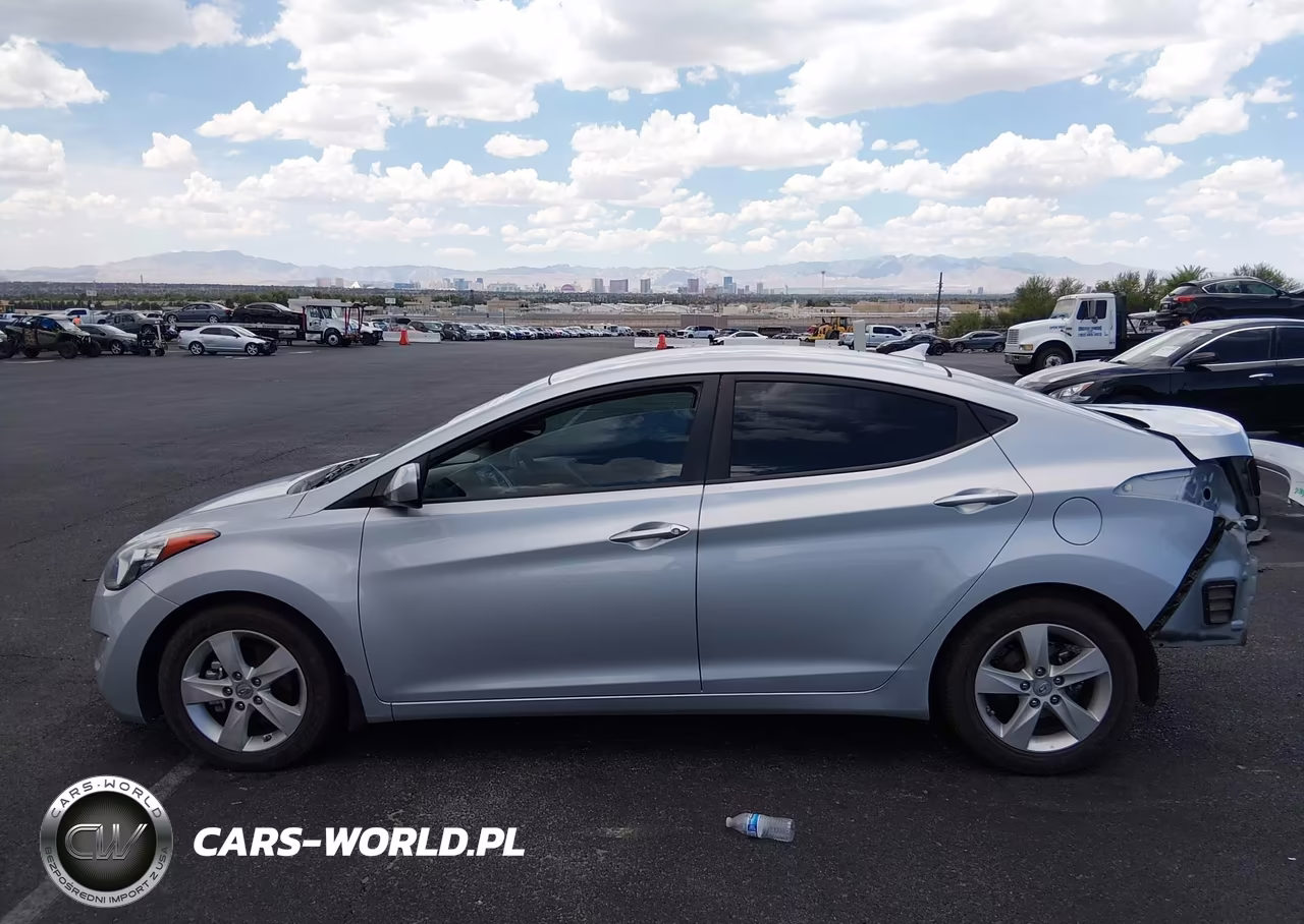 2013 Hyundai Elantra Gls VIN:5NPDH4AE7DH171140 - 15